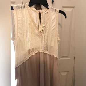 POL Ivory Lace sleeveless top